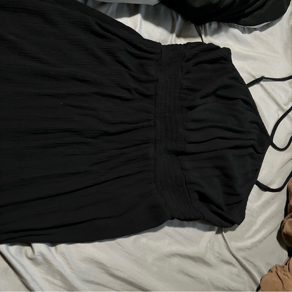 ‼️‼️Let’s make a deal‼️‼️ Buy this beautiful black dress get 2nd top for free